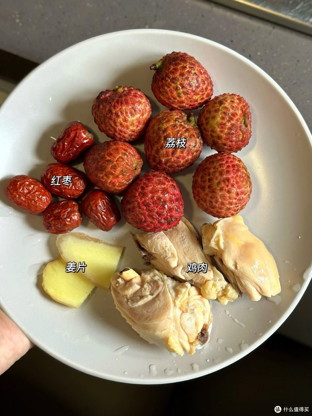 央视推荐荔枝鸡汤:体寒人夏日补阳的暖身秘方