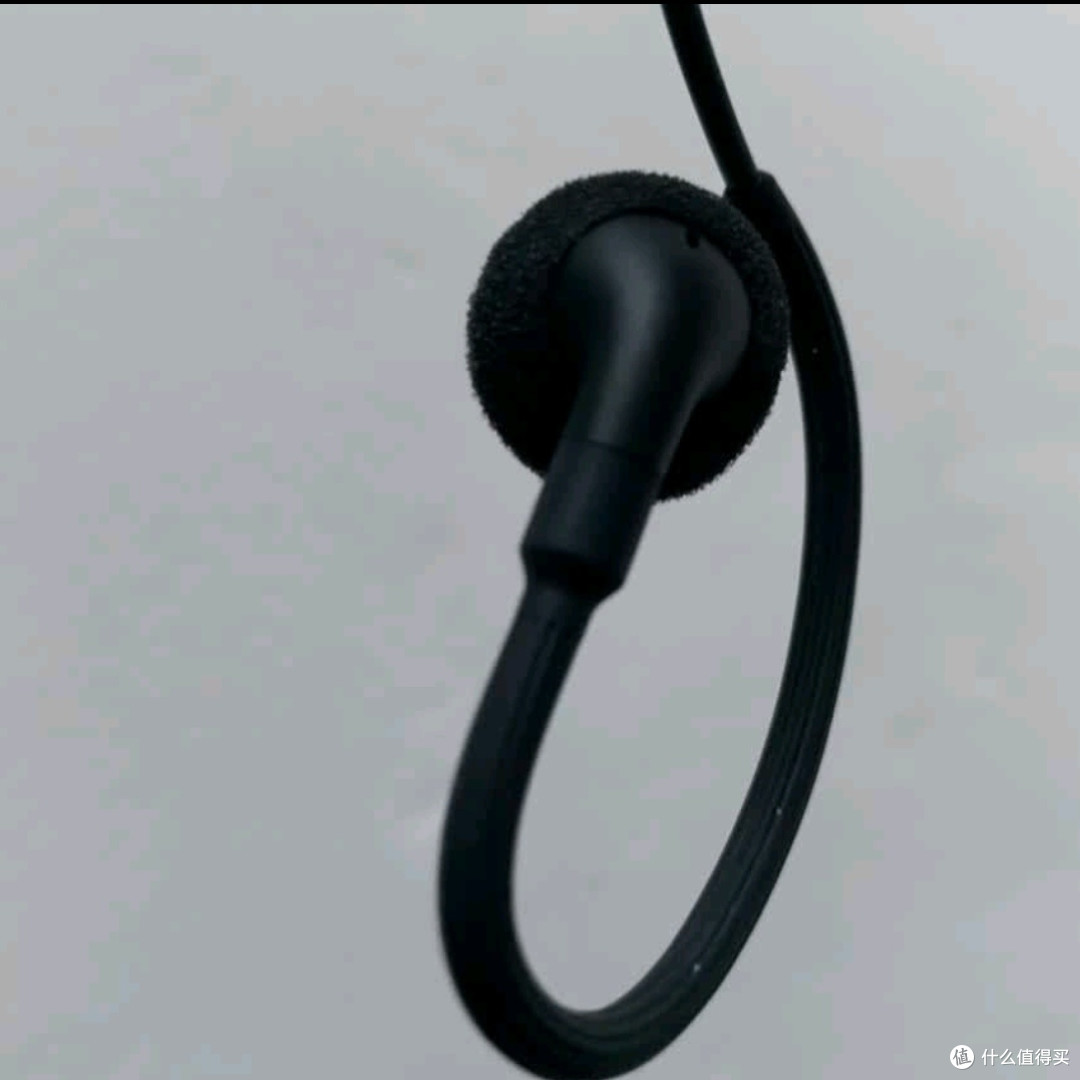 小巧轻便,户外必备的对讲机