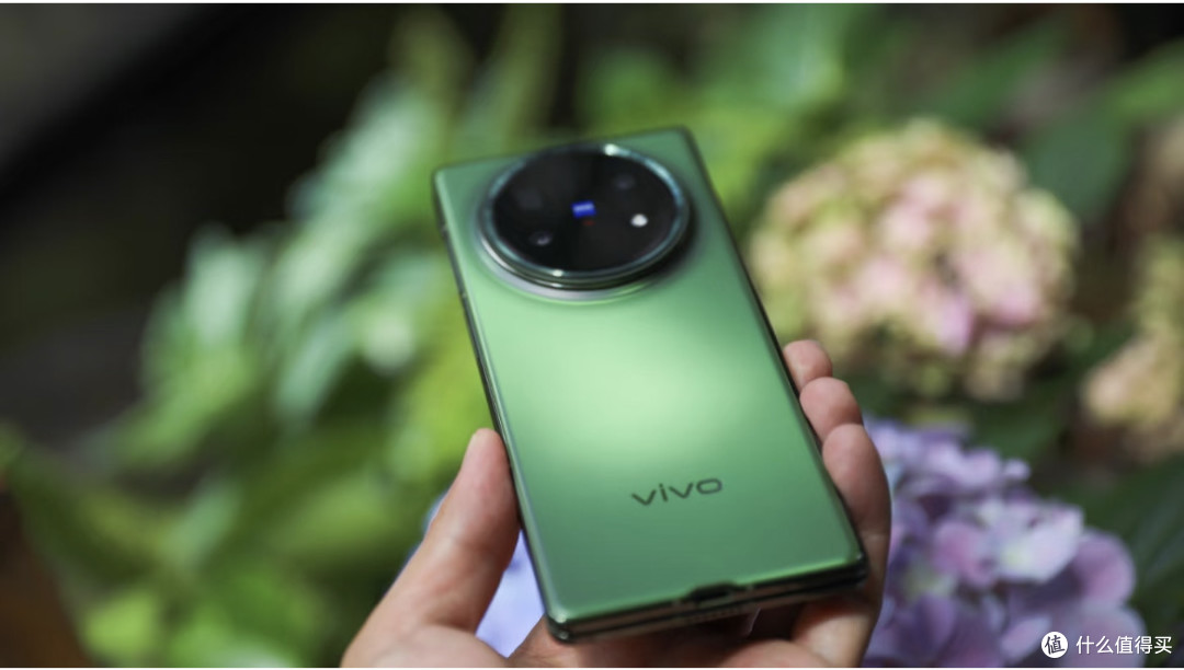 vivo X Fold5深度攻略:209克“羽量战士”,这波升级值不值?