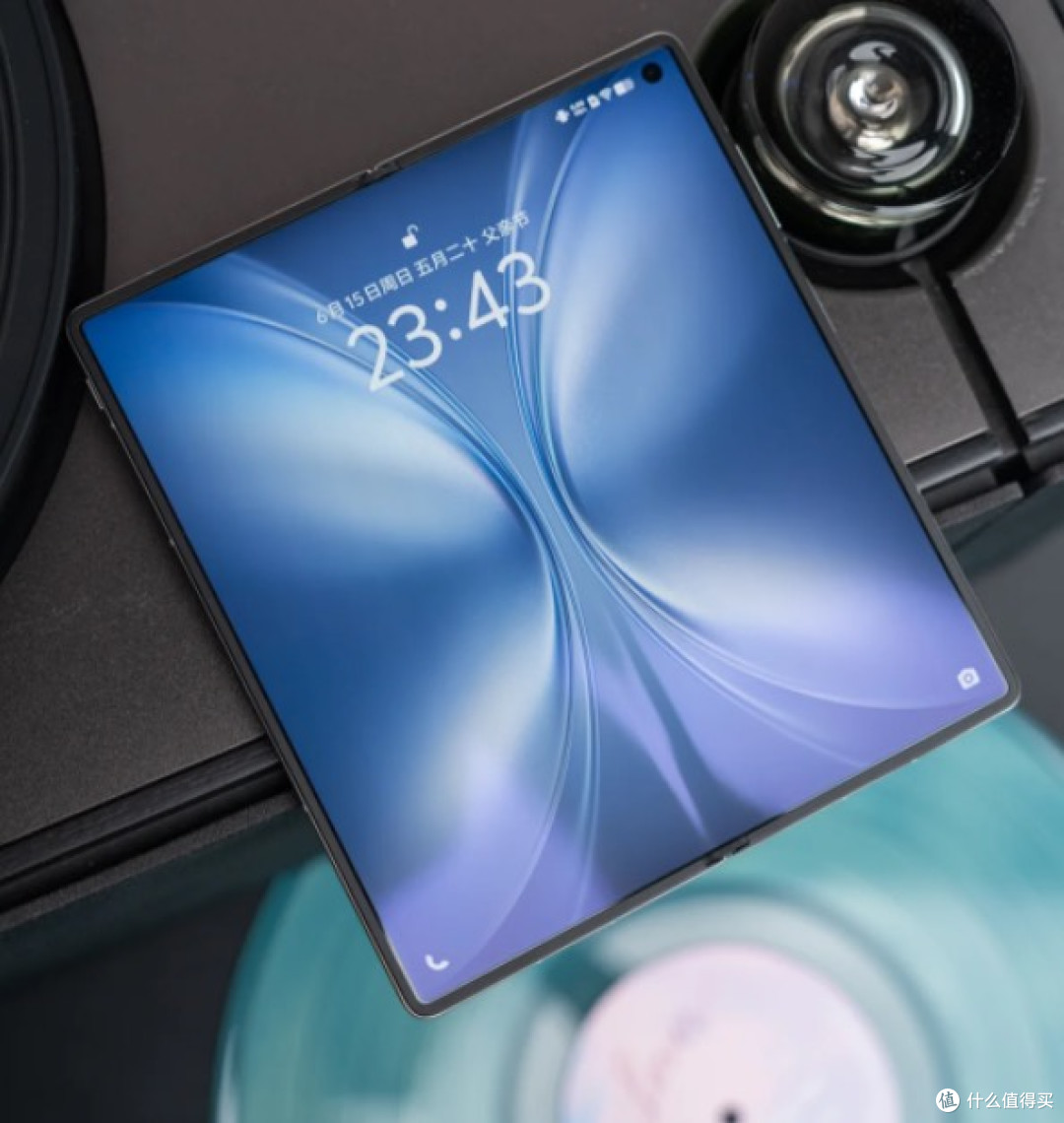 vivo X Fold5:更轻更强的折叠屏手机