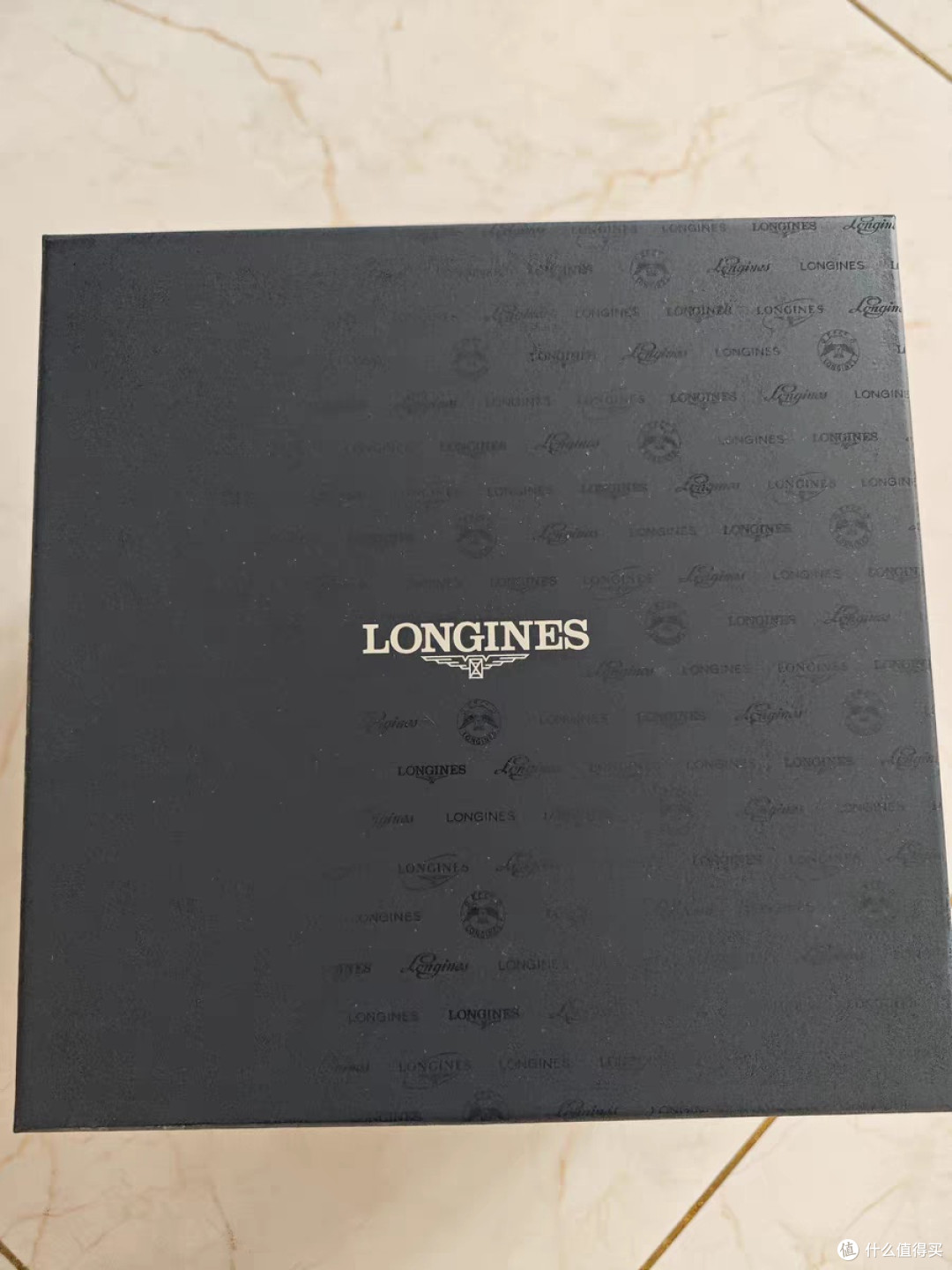 浪琴康卡斯男表是浪琴品牌中兼具运动性能与优雅美学的经典系列