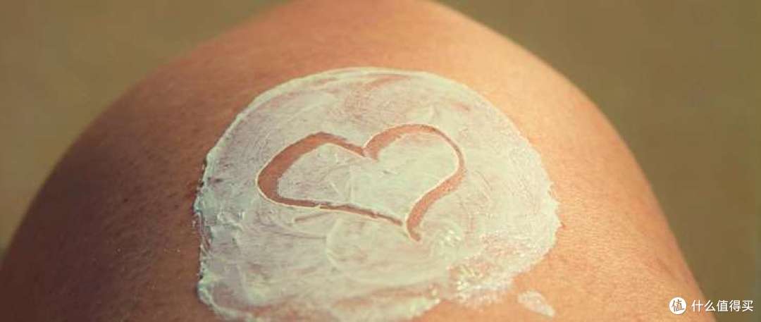明明涂了 SPF50 + 的防晒霜,为什么海边玩一天还是晒黑了?