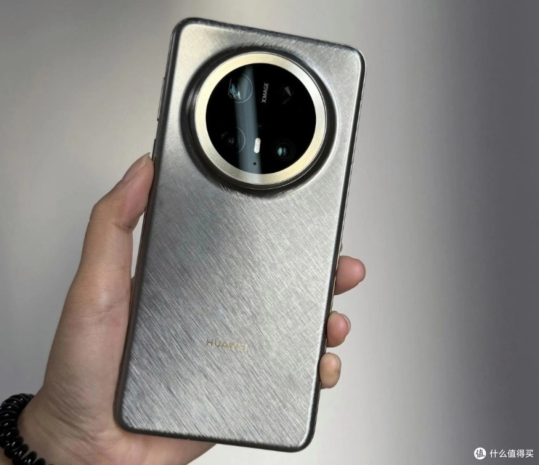 华为Mate70Pro突然变香了，1TB顶配突降949元，麒麟9020+IP69