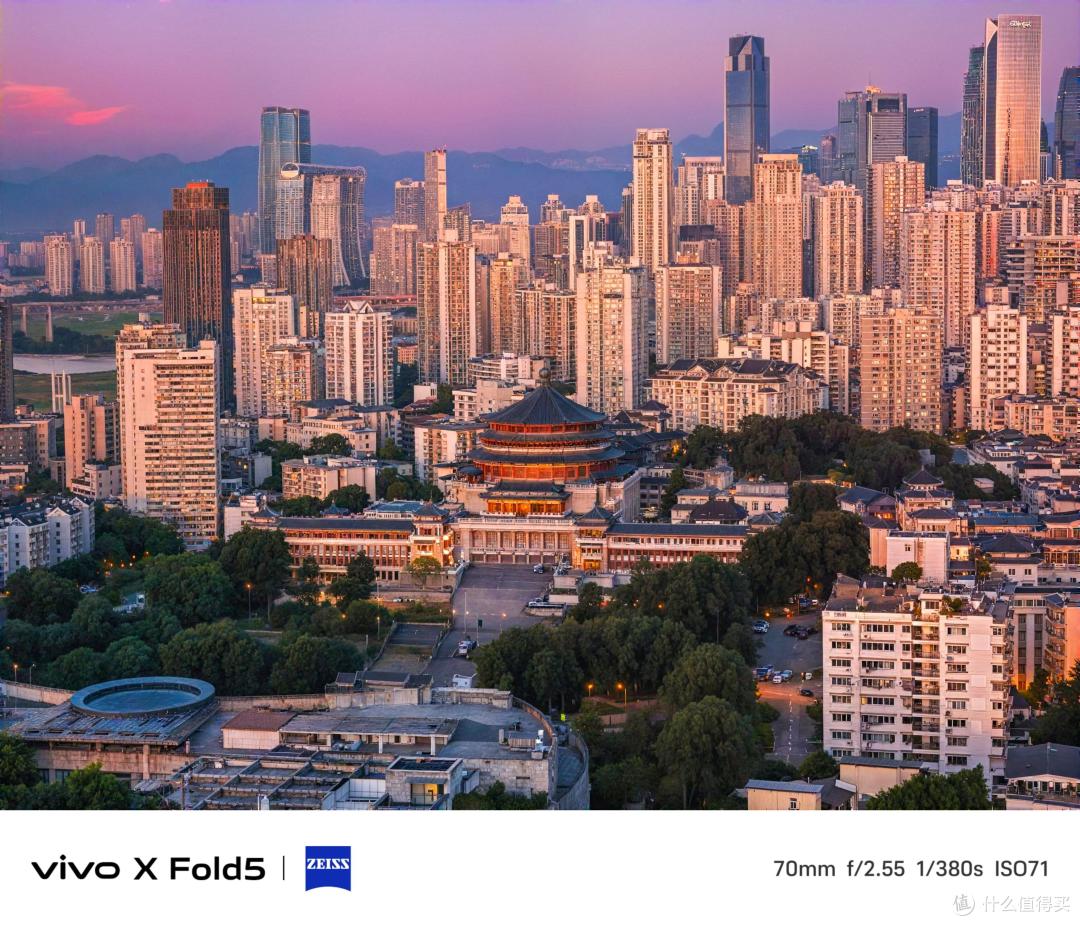 从人像到风光,vivo X Fold5带来折叠屏的全能影像秀