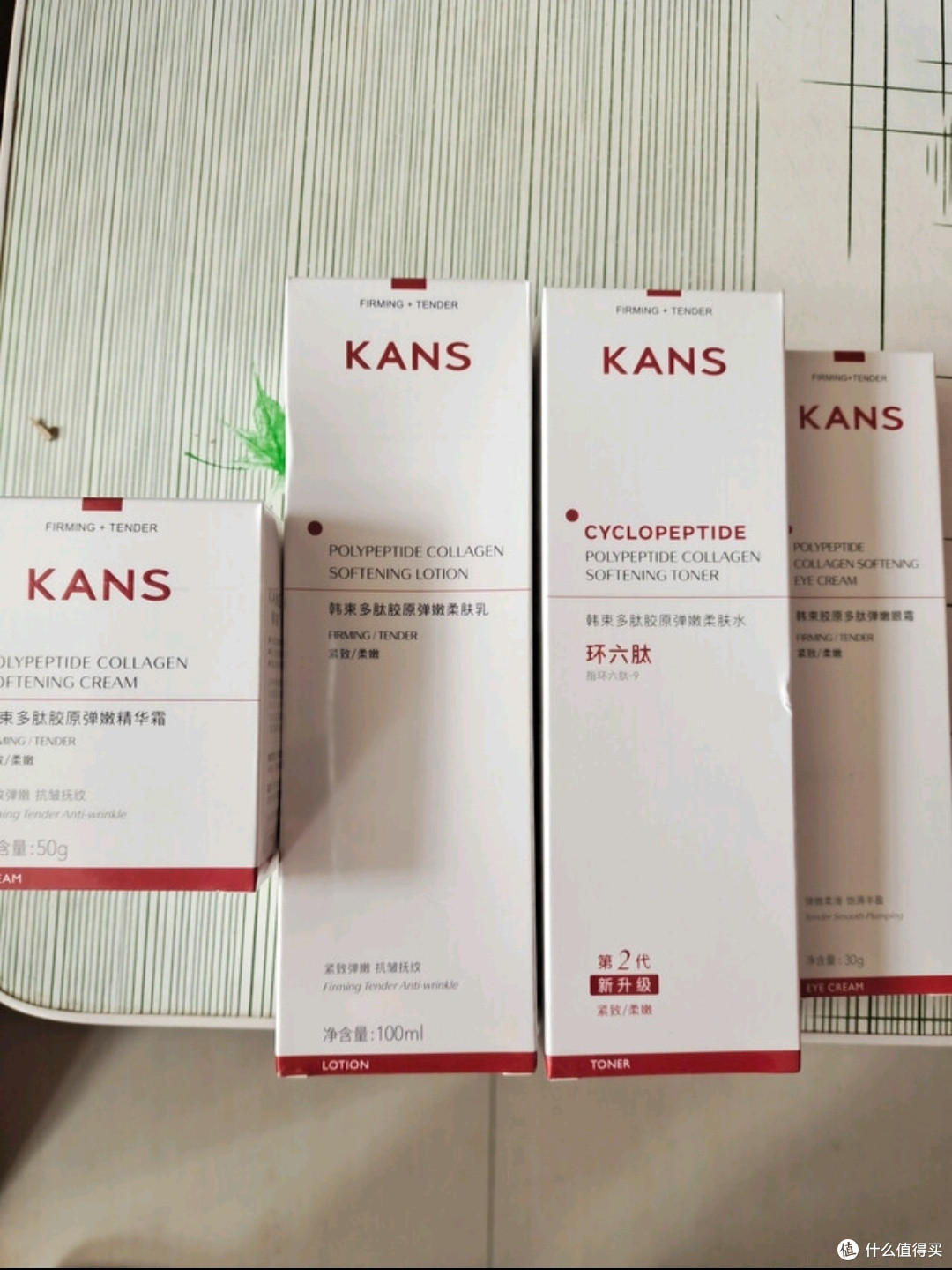 补水保湿神器,红蛮腰精华水!