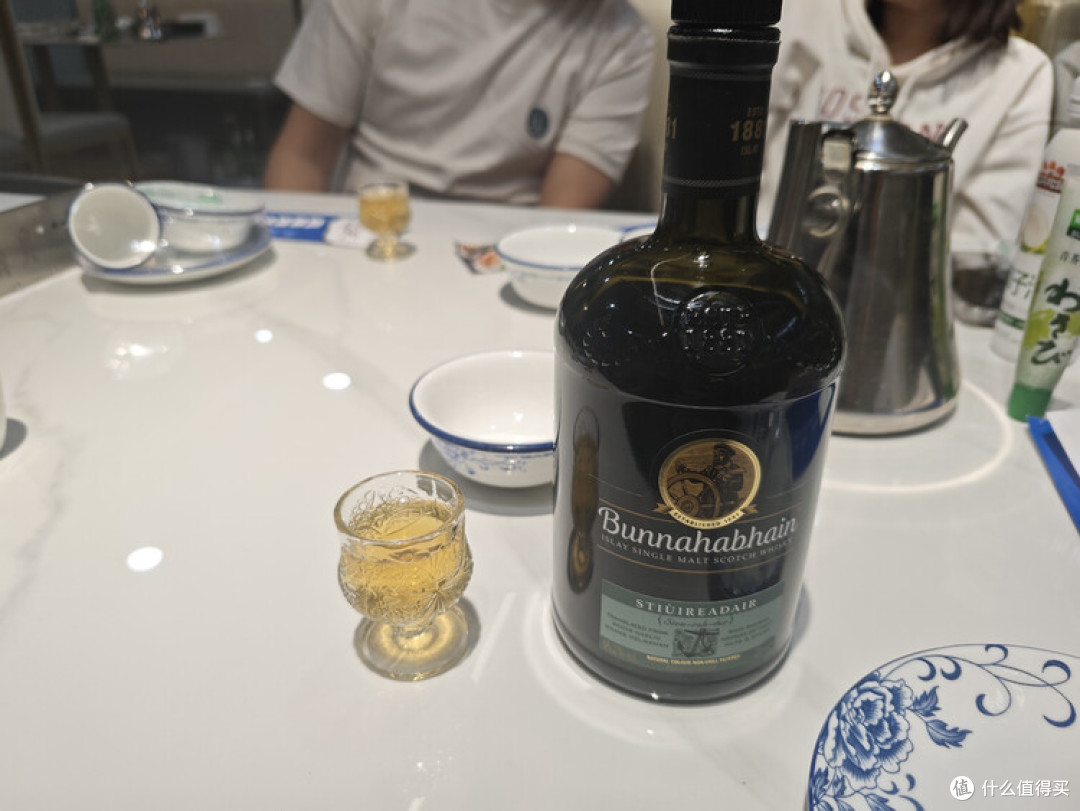 布纳哈本：艾雷岛的非泥煤传奇