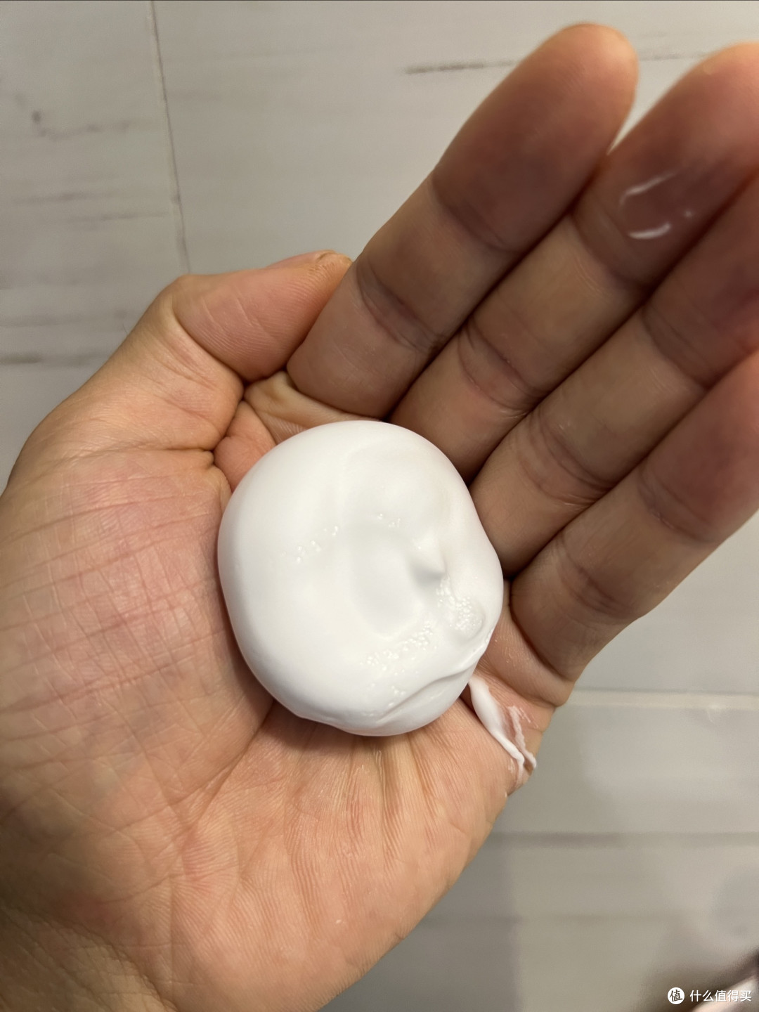 男人们的必备护理单品——吉列剃须泡沫