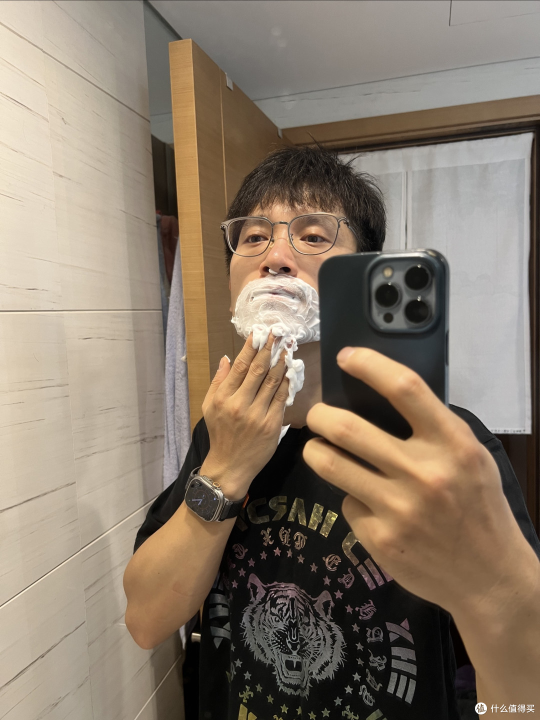 男人们的必备护理单品——吉列剃须泡沫