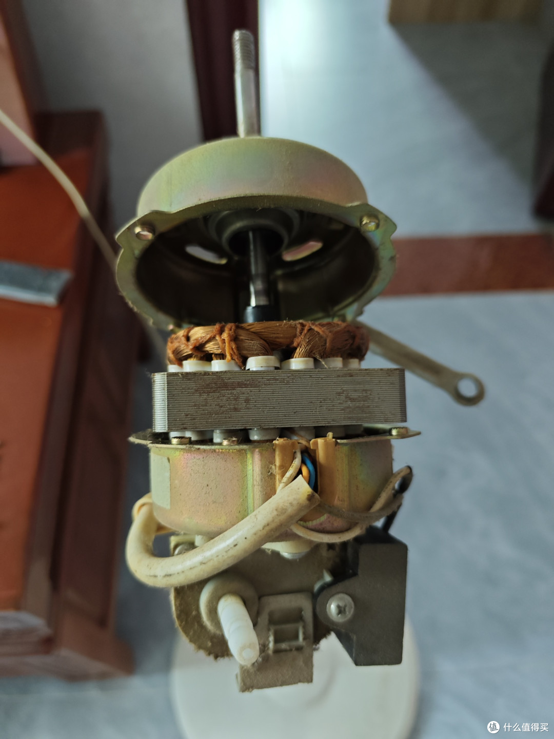 给买了很久的风扇加点润滑油