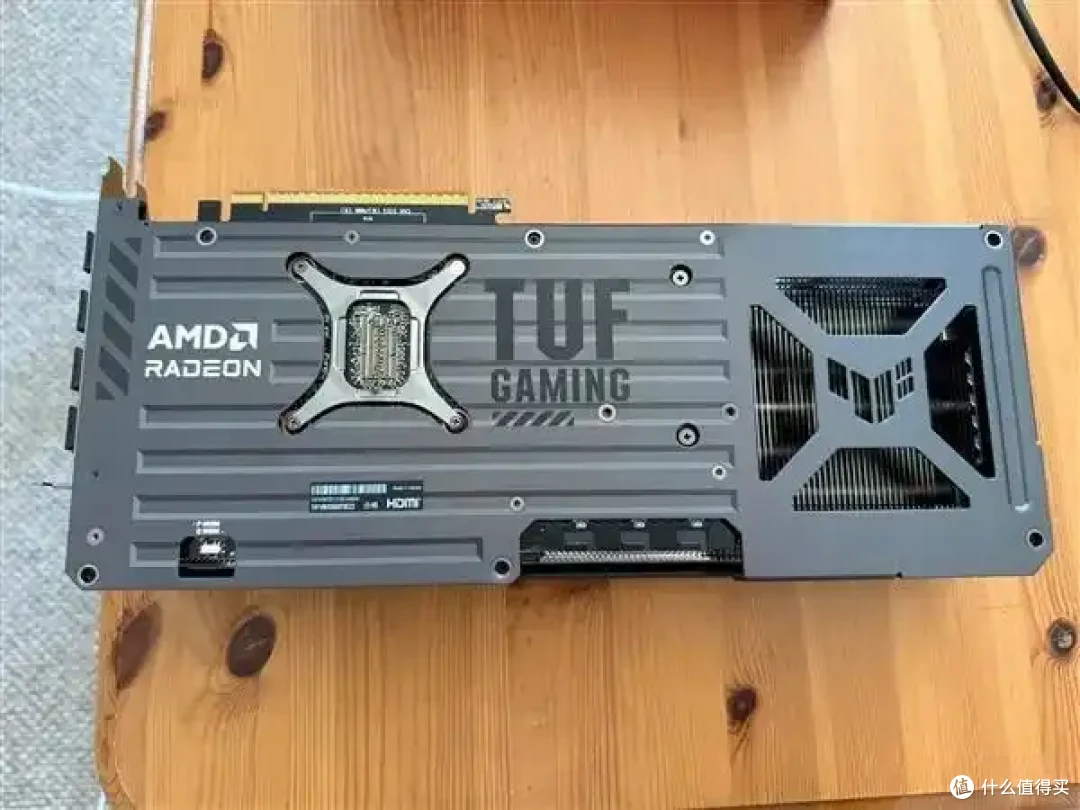 真缝合怪:AMD、NVIDIA居然出现在了同一块显卡上!