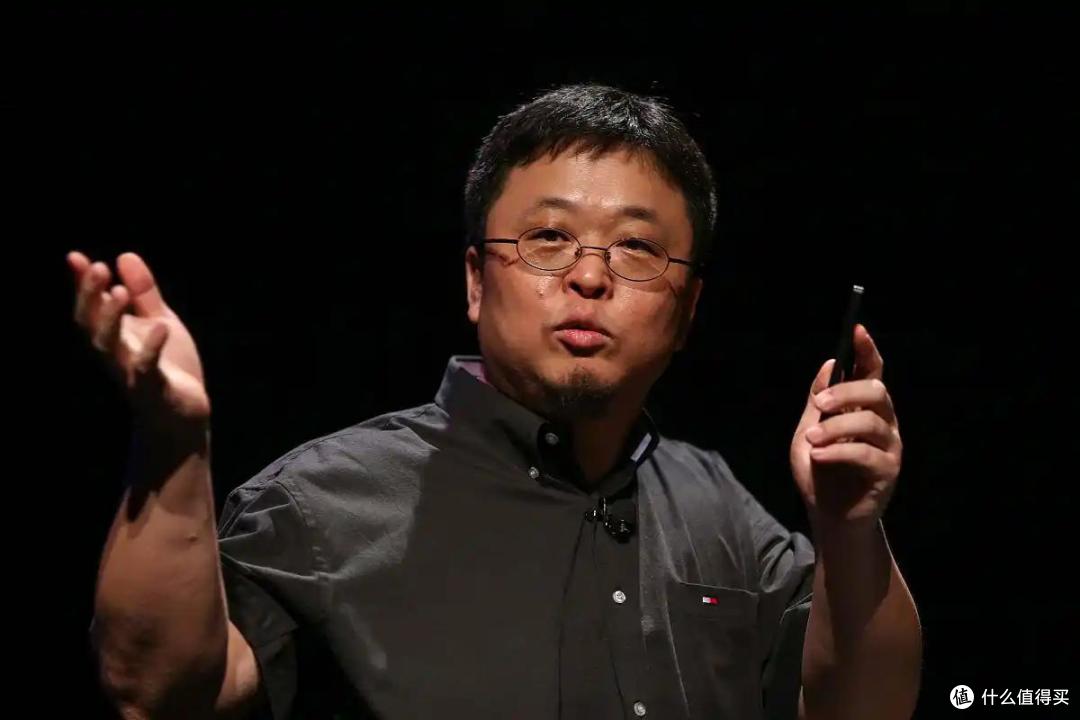 电商新革命：罗永浩被自己数字人吓到！百度黑科技直播GMV破纪录
