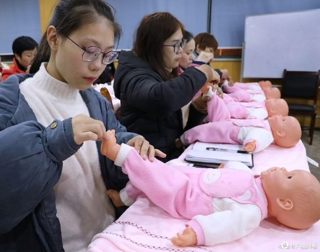 雇佣育儿嫂全攻略:新手爸妈的必备指南