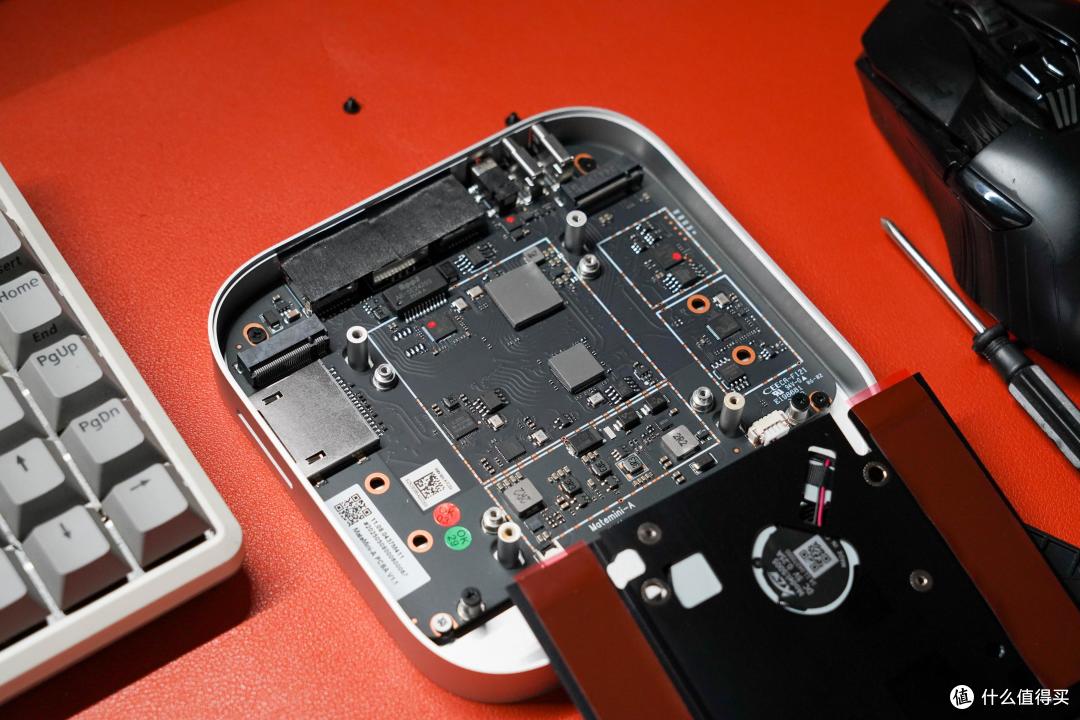堪称丐版Mac mini 大救星!零刻Mate mini雷电5拓展坞满血"扩容"