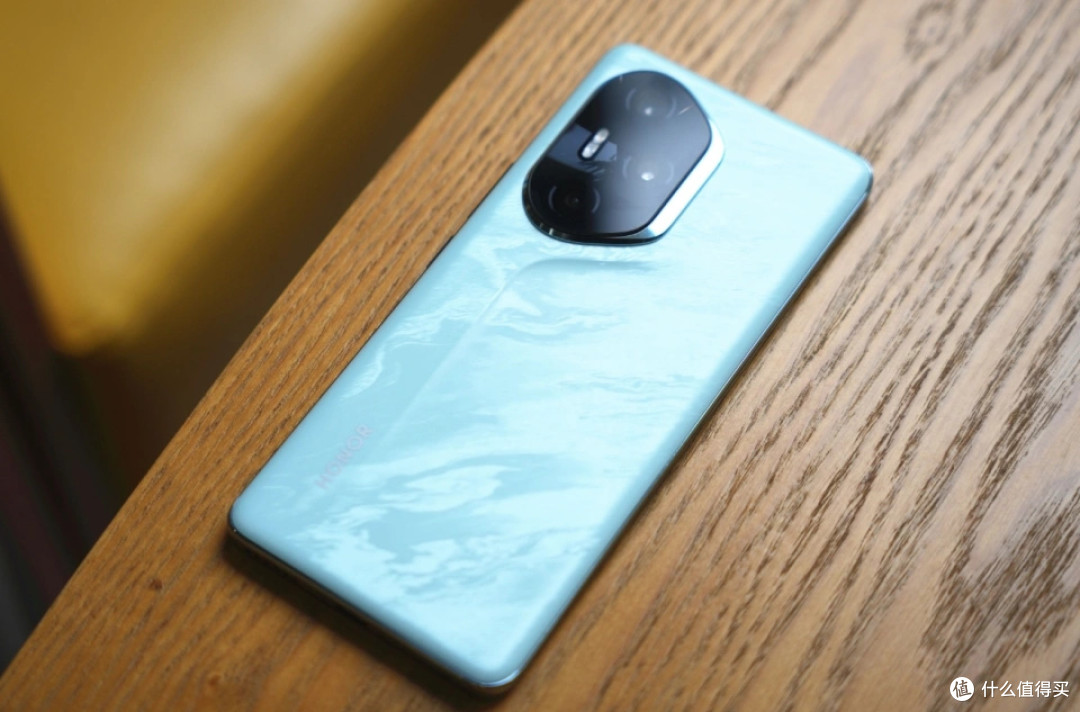 荣耀旗舰彻底清仓,16GB+1TB跳水1010元,后悔新机买早了