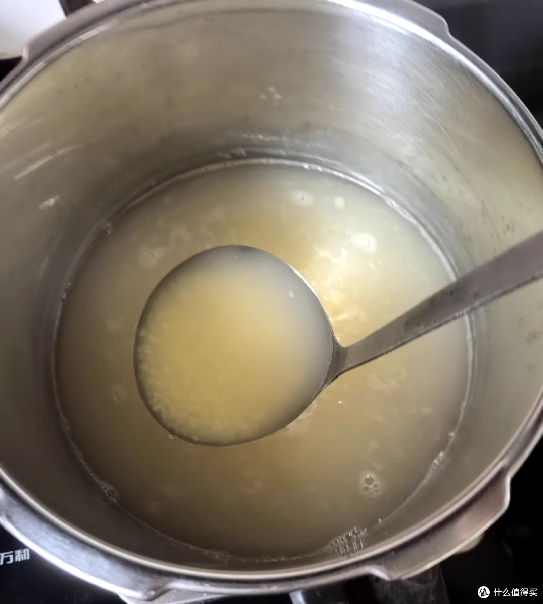 熬出米油瀑布！这罐小米让我戒掉了外卖早餐
