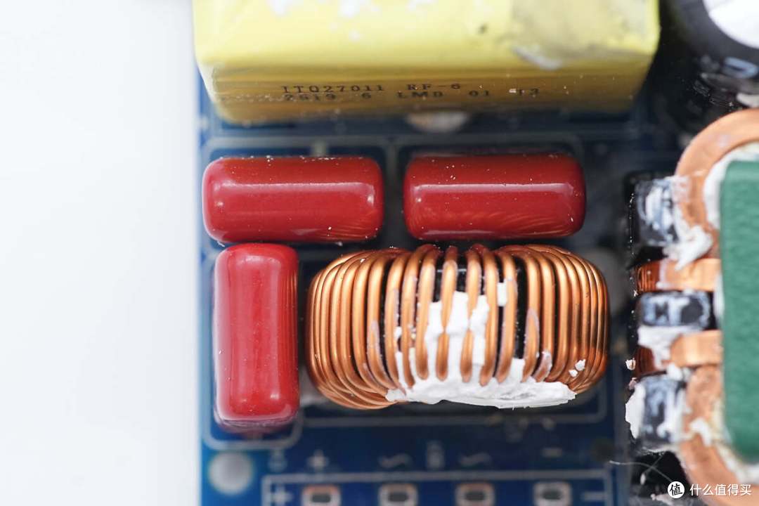 300W极致供电,酷态科30号超级电能站Ultra拆解