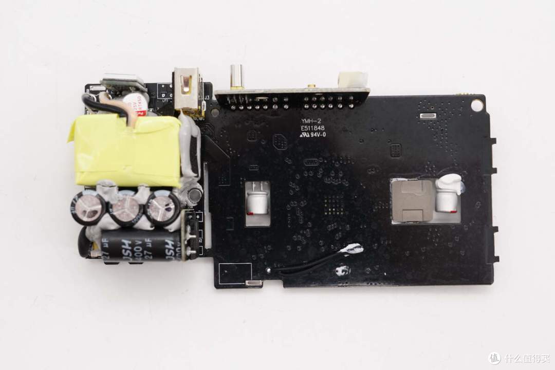 带USB-C线设计,便用还能当提绳,倍思67W超能充数显移动电源拆解