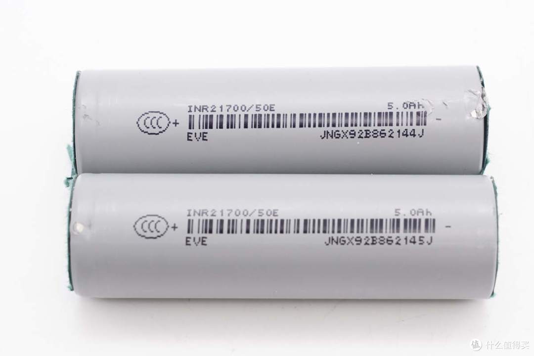 带USB-C线设计,便用还能当提绳,倍思67W超能充数显移动电源拆解