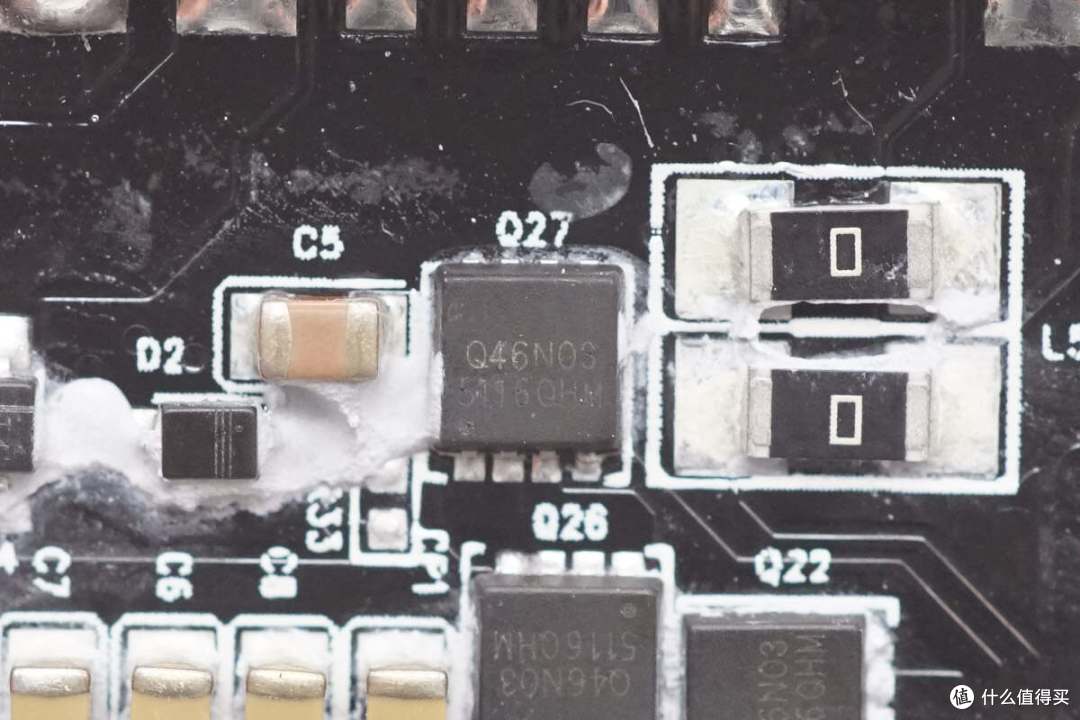 带USB-C线设计,便用还能当提绳,倍思67W超能充数显移动电源拆解