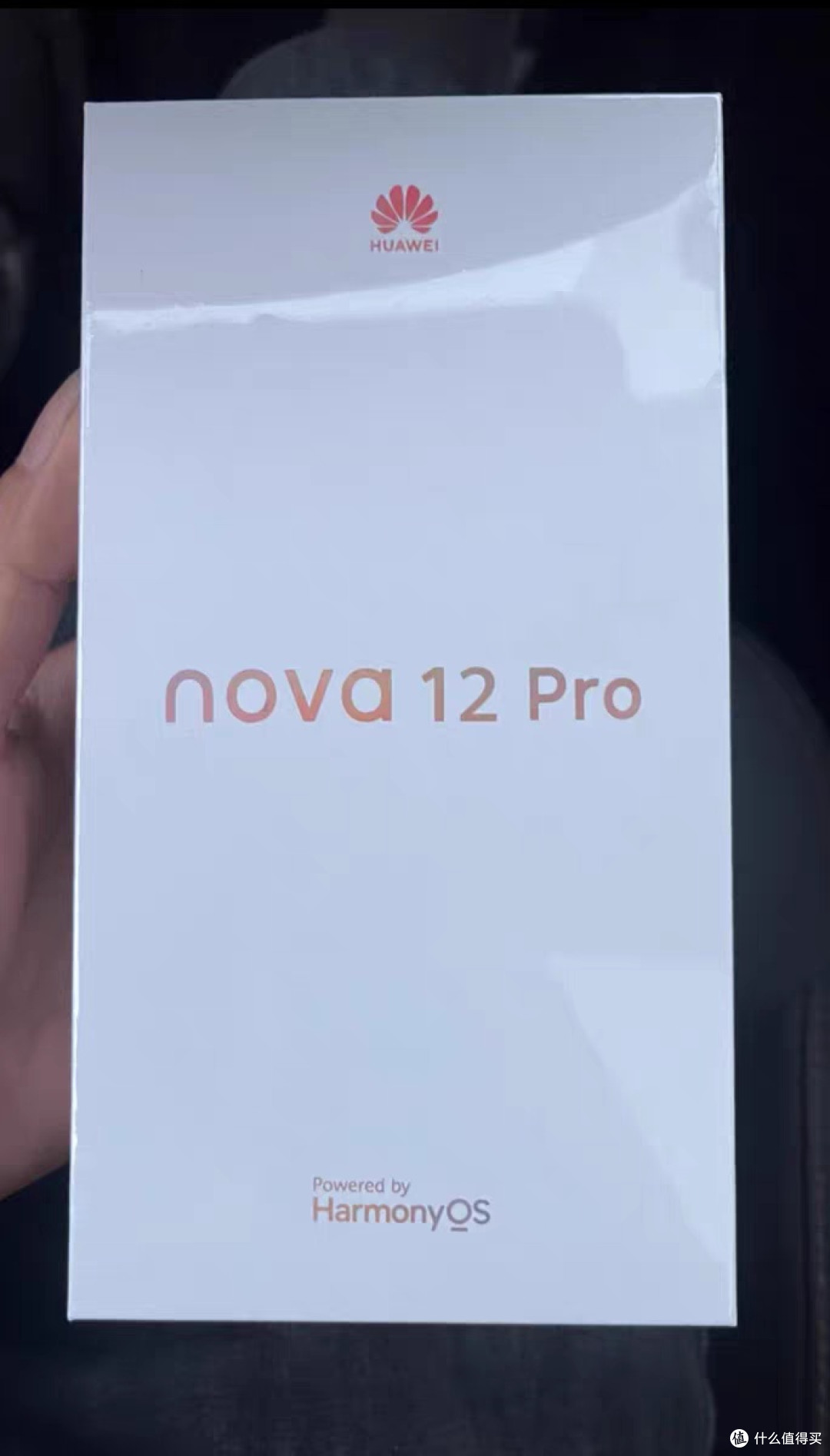 华为nova12Pro:时尚轻薄,自拍一流