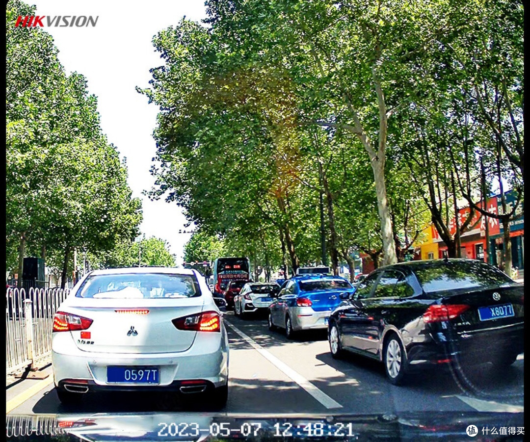 HIKVISION海康威视行车记录仪C6LITE:实用又省心的出行伴侣