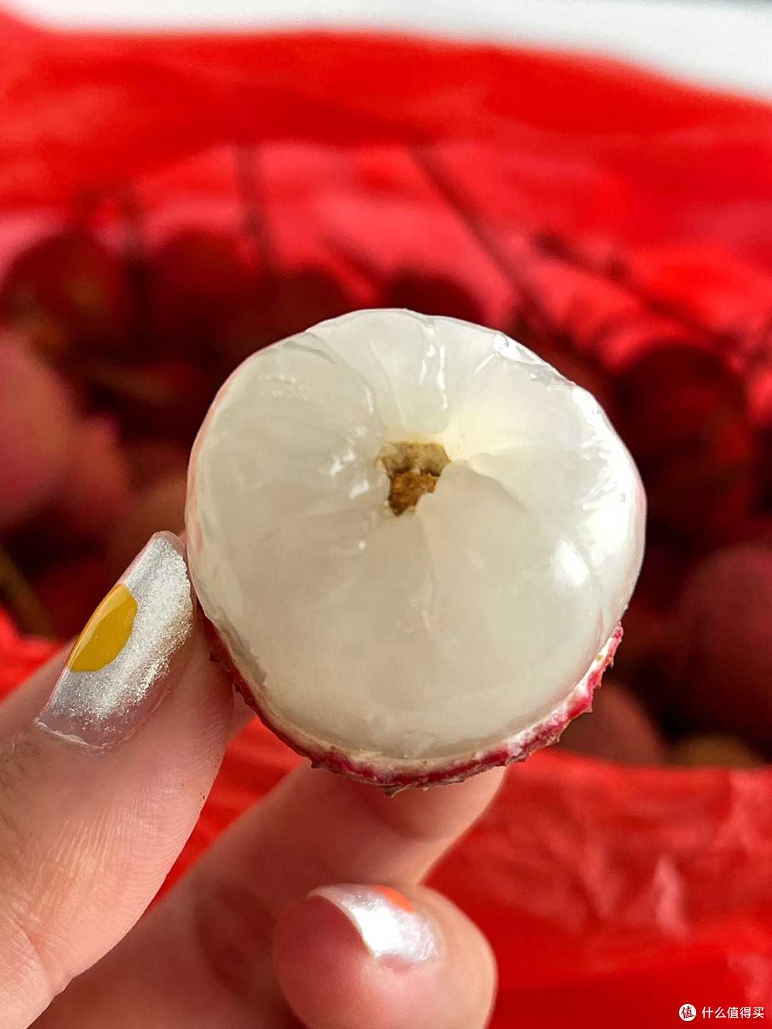 荔枝价格暴跌七成,说说你的开吃体验!吃货的快乐