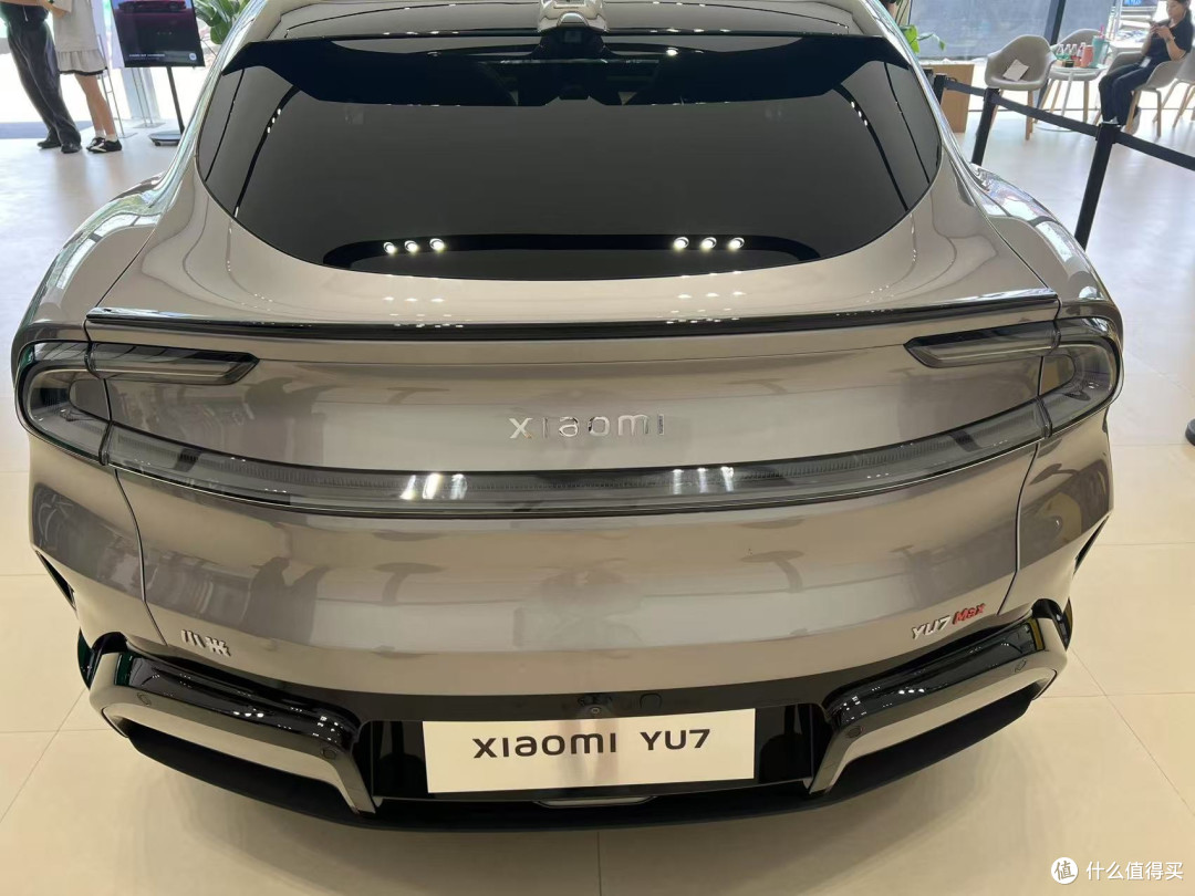 小米汽车 YU7 价格公布即热销,一场科技与市场的精准共振