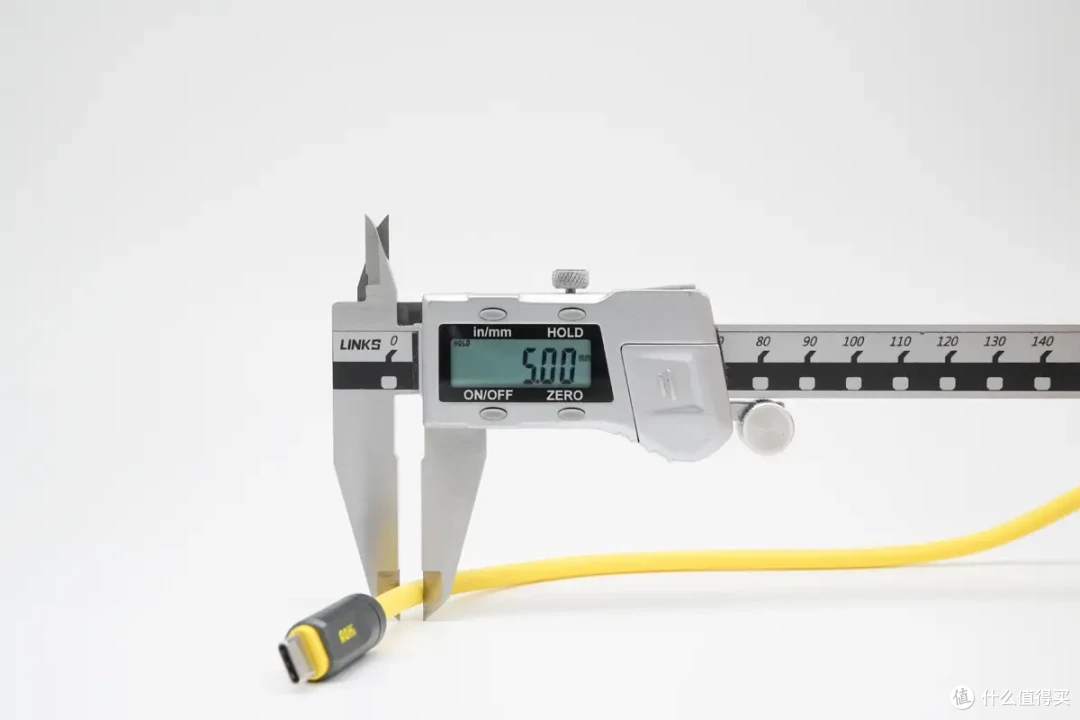 240W全功能+120Gbps带宽,奥海阿多尼斯USB4 2.0全功能数据线评测