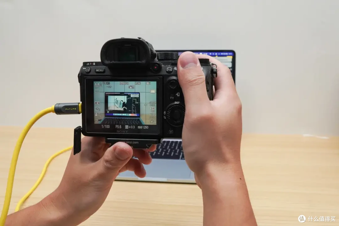 240W全功能+120Gbps带宽,奥海阿多尼斯USB4 2.0全功能数据线评测