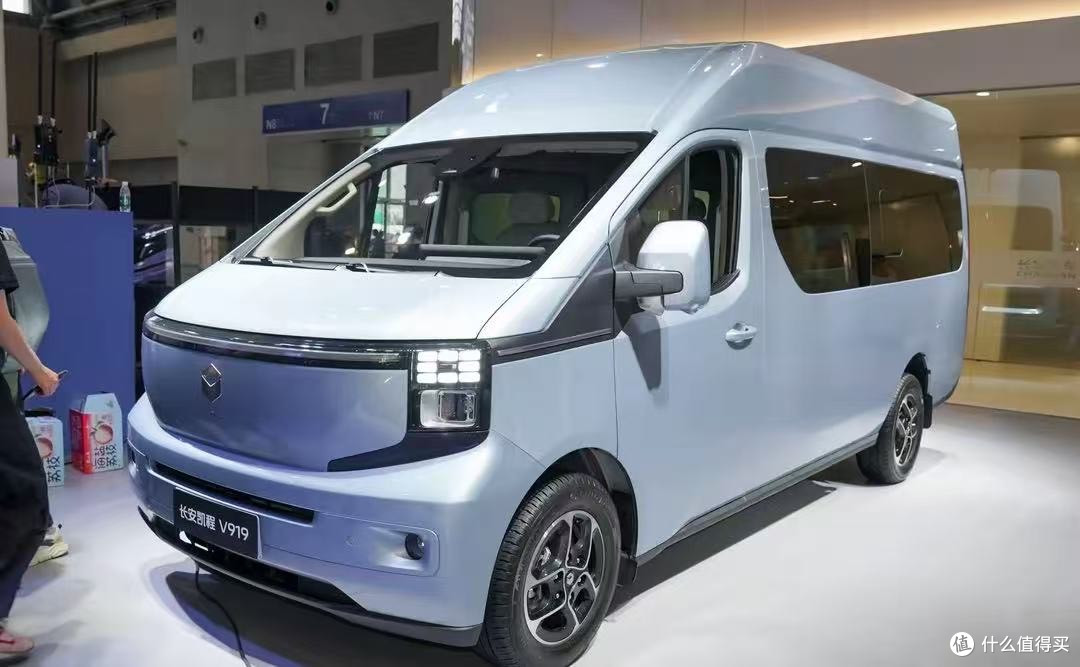 长安凯程V919上市 纯电轻客新选择
