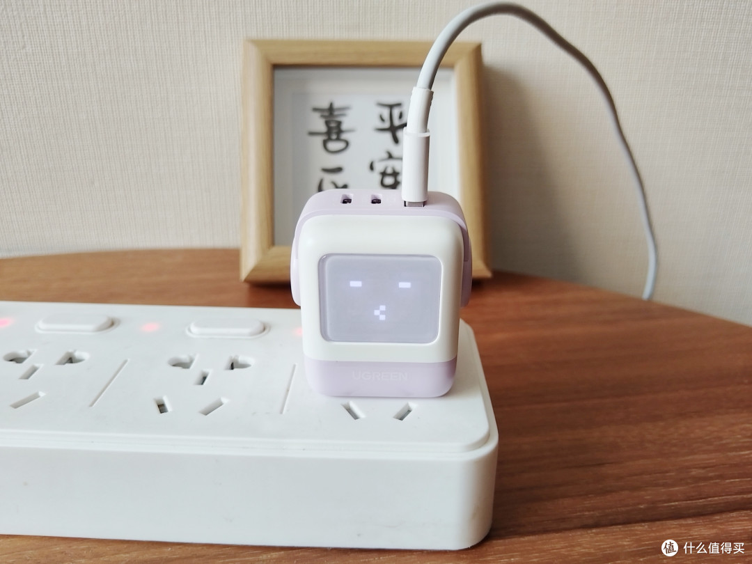 充电器界颜值天花板？绿联Q湃快充，会卖萌的快充直接拿捏少女心