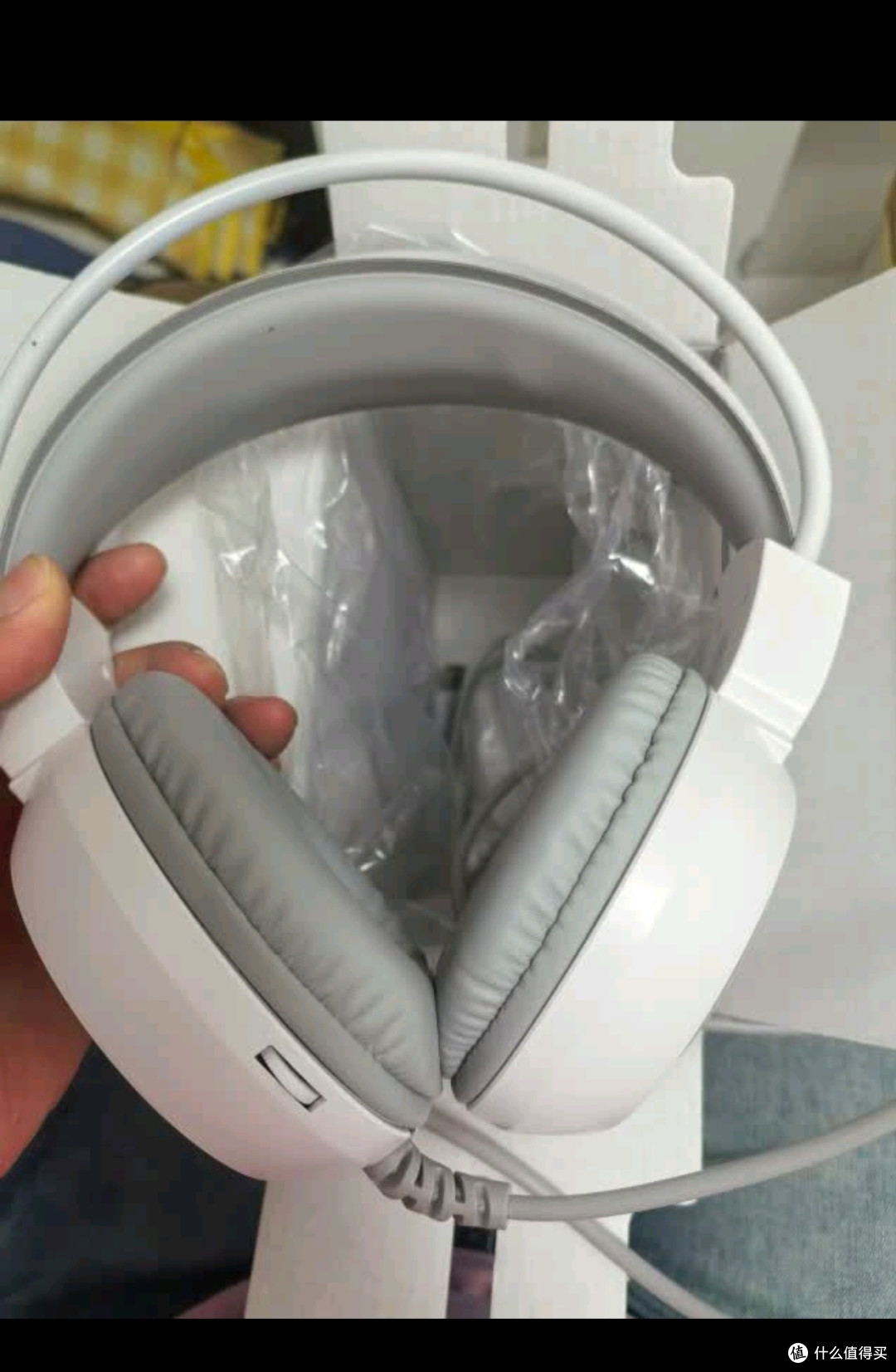 白色战魂!惠普H100耳机听声辨位决胜