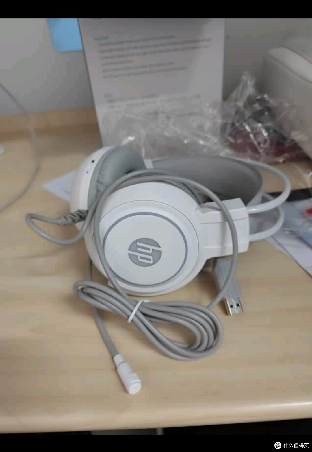 白色战魂!惠普H100耳机听声辨位决胜