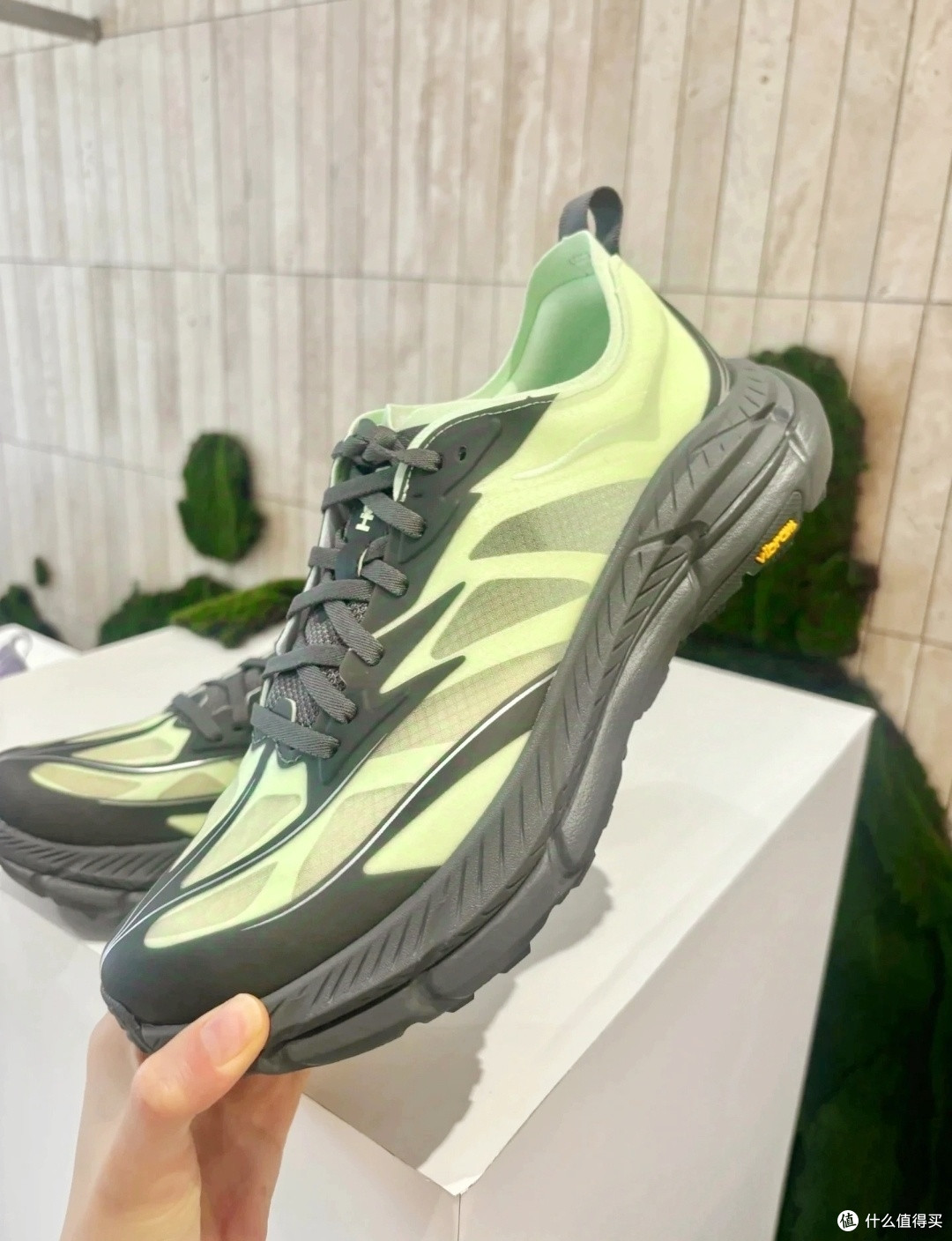 山野新风，飞 “阅” 丛林：HOKA ONE ONE Mafate Speed 4 Lite 跑步鞋