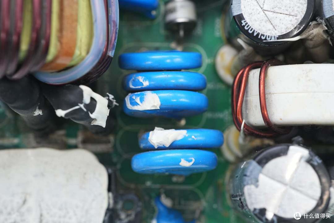 采用380V三相交流输入,麦格米特15kW新能源汽车充电模块拆解