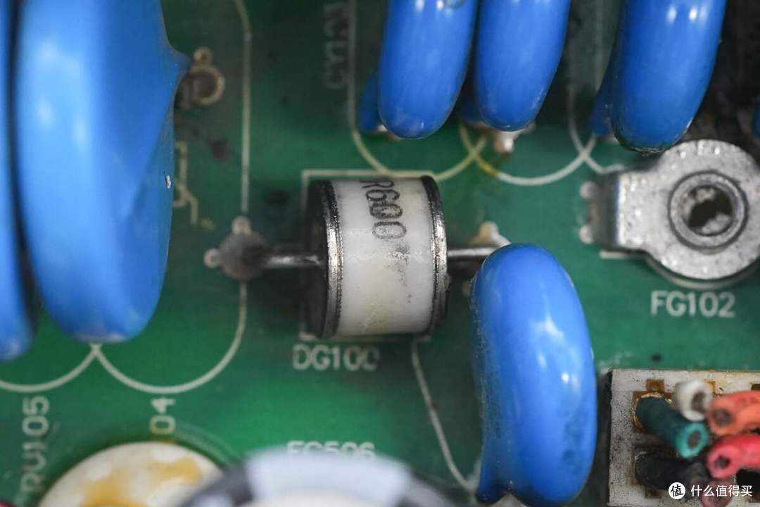 采用380V三相交流输入,麦格米特15kW新能源汽车充电模块拆解