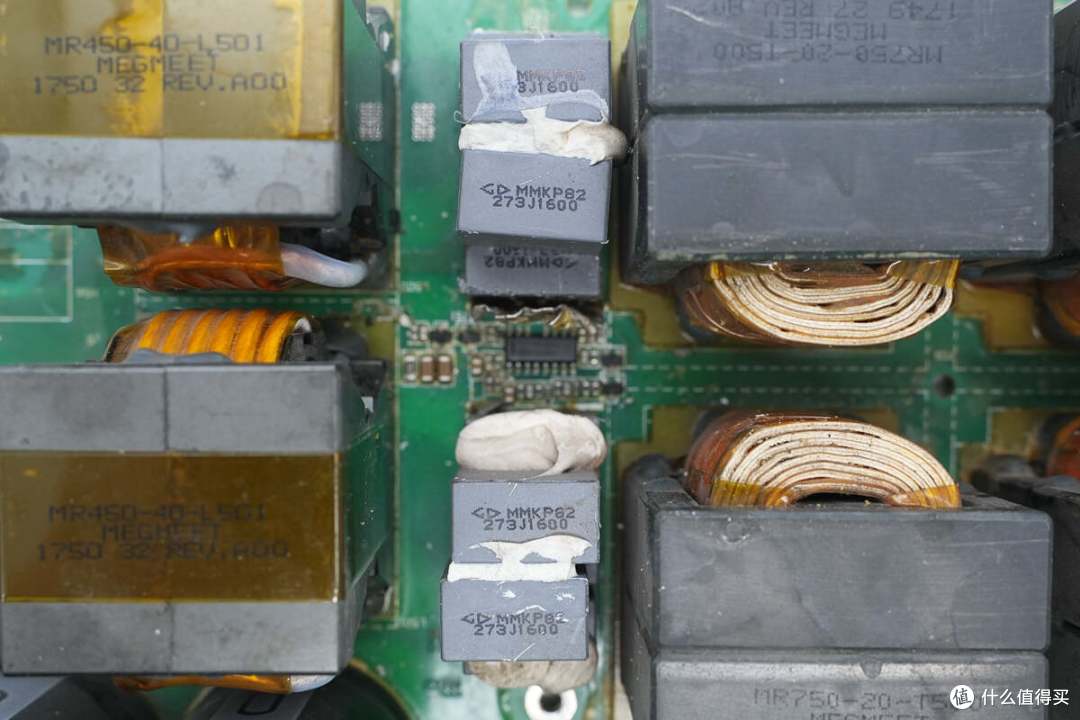 采用380V三相交流输入,麦格米特15kW新能源汽车充电模块拆解