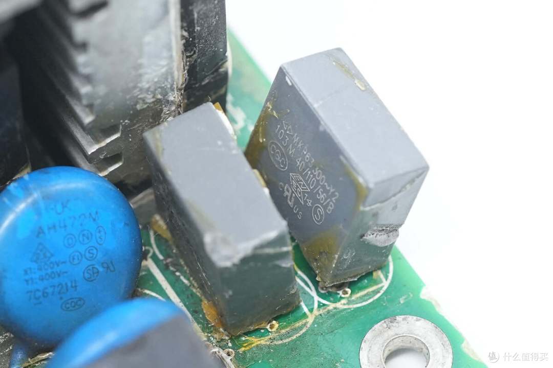 采用380V三相交流输入,麦格米特15kW新能源汽车充电模块拆解