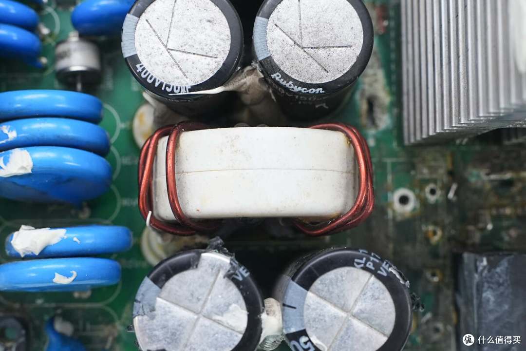 采用380V三相交流输入,麦格米特15kW新能源汽车充电模块拆解