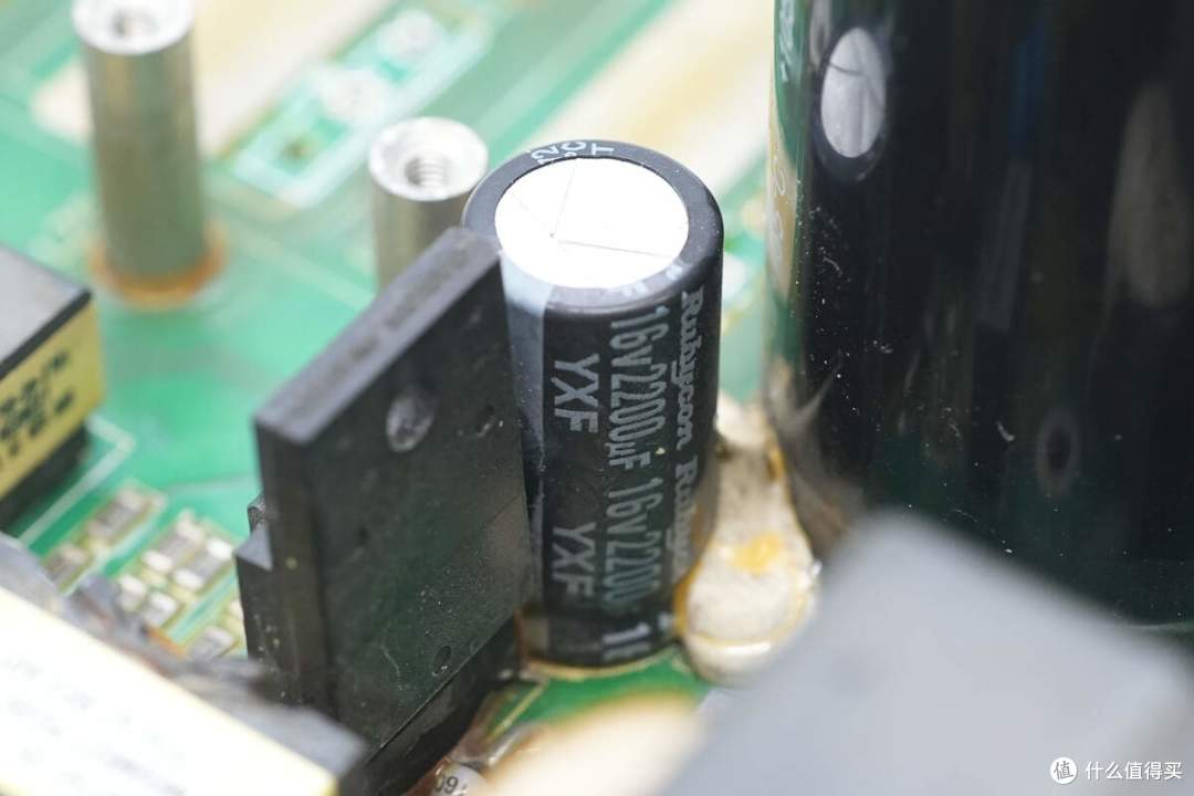 采用380V三相交流输入,麦格米特15kW新能源汽车充电模块拆解