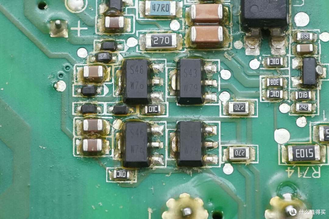 采用380V三相交流输入,麦格米特15kW新能源汽车充电模块拆解