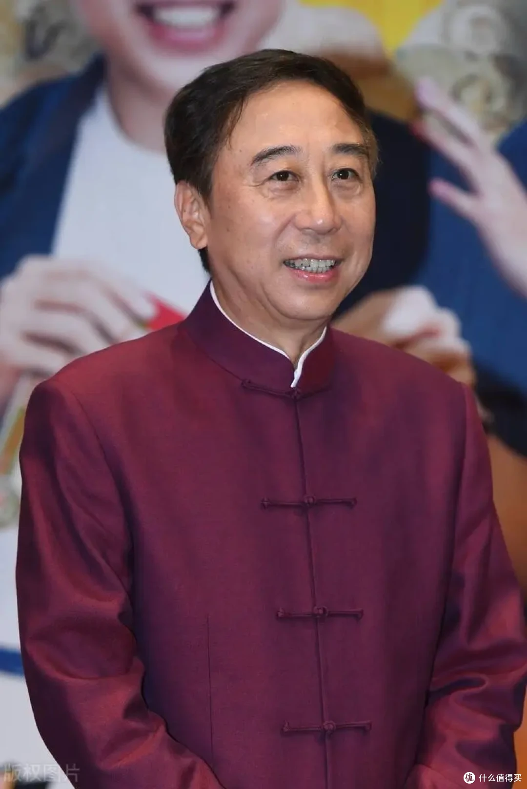 冯巩两任搭档刘伟、牛群纷纷离开，只有冯巩坚守终成一代大师