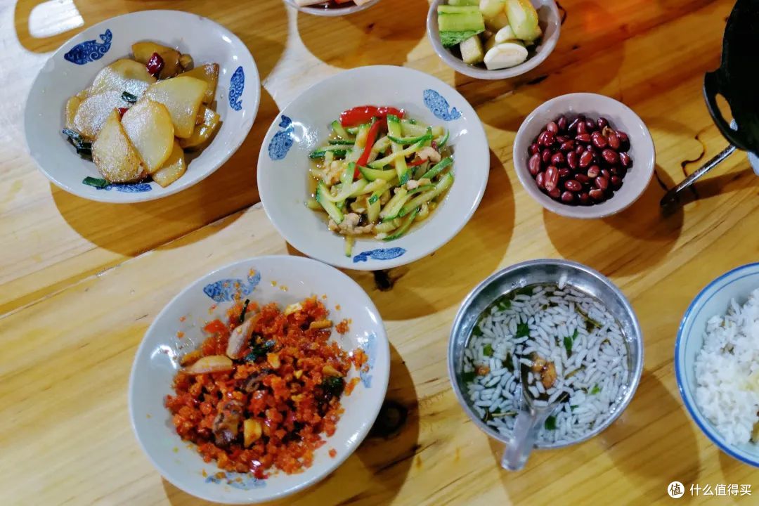 这座仙境般的小城竟然是隐藏的美食王者,下饭程度一绝