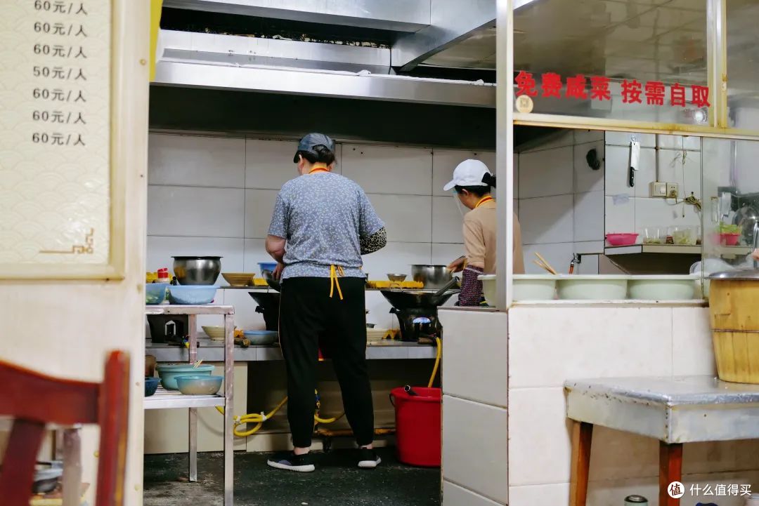 这座仙境般的小城竟然是隐藏的美食王者,下饭程度一绝