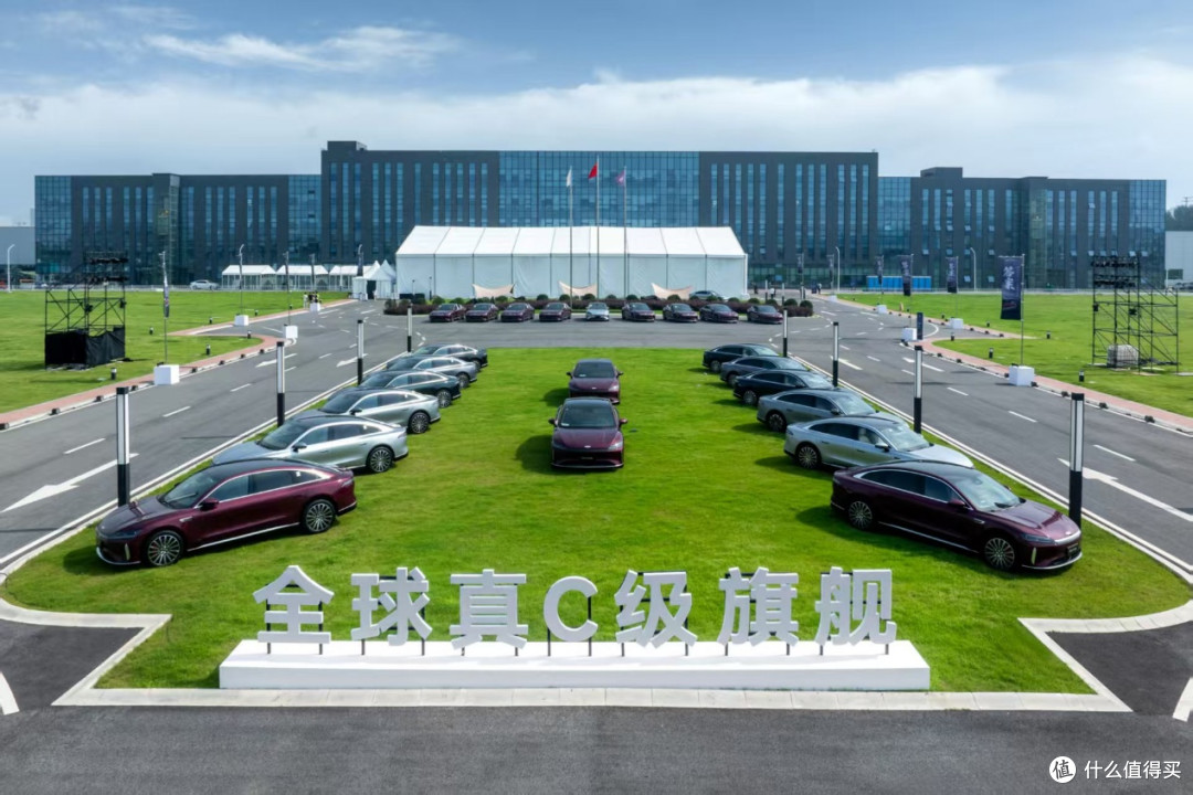 15.99万元起售,全球真C级旗舰,风云A9L正式开启预售