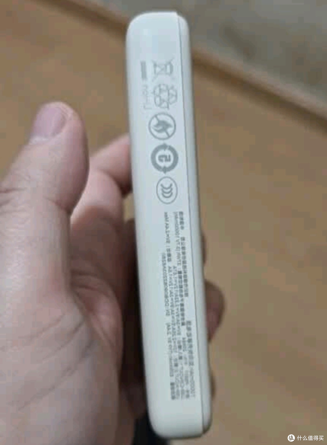 选充电宝认准3C认证!绿联这款真的太靠谱了