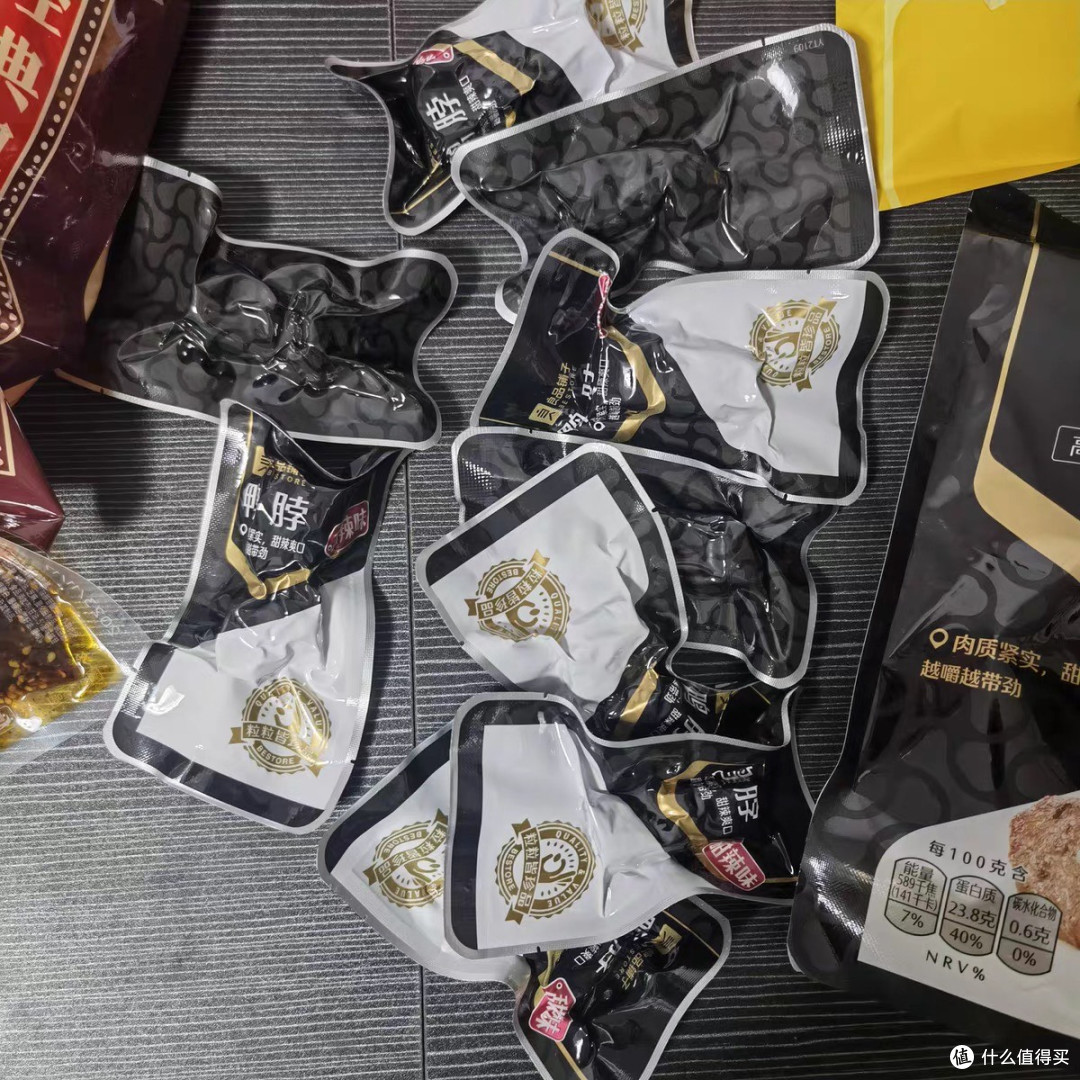 618吃喝必买清单:良品铺子甜辣鸭脖篇