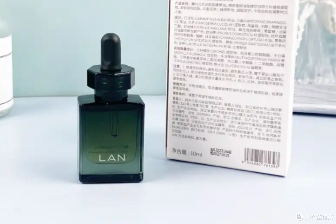 去皱眼霜排行榜揭秘：实测分享十大公认好用的产品，抗老首选