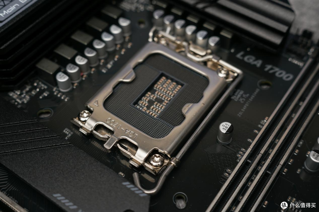 《剑星》正式登陆PC,艾尔莎BOWMID B760 PRO D4与你一起玩转