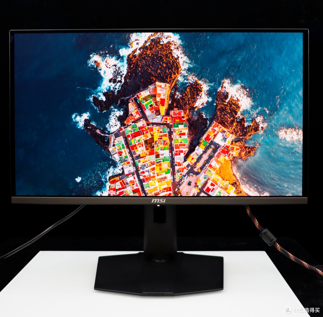 顶奢级的视觉享受!微星 MAG 272UP QD-OLED X24 流光显示器